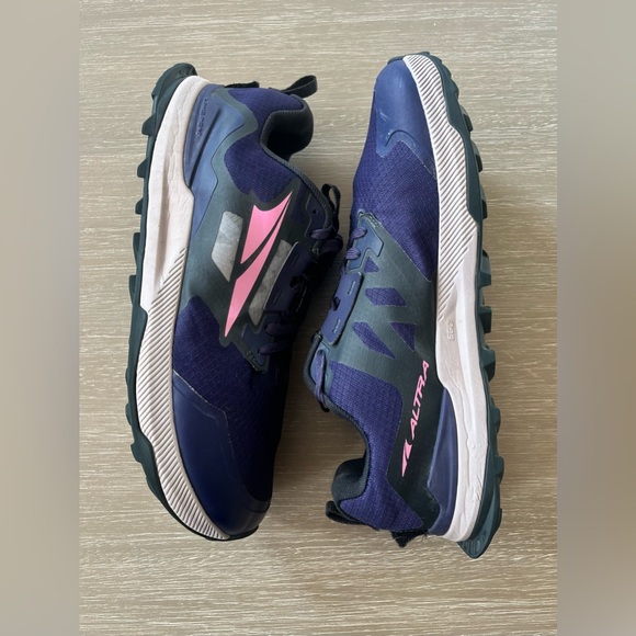 AltraWomen's Lone Peak 7 Trail Running Hike Purple Pink Sneakers Shoe Size 10 W - Picture 3 of 9